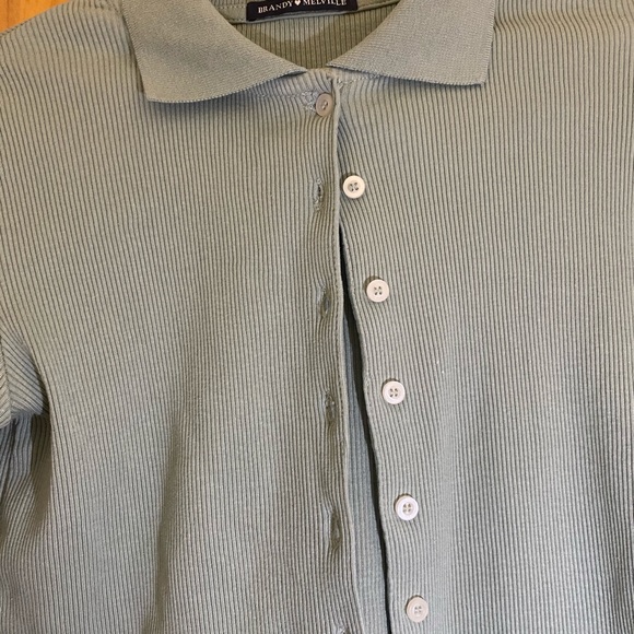 Brandy Melville Caroline top in sage green - Picture 3 of 10